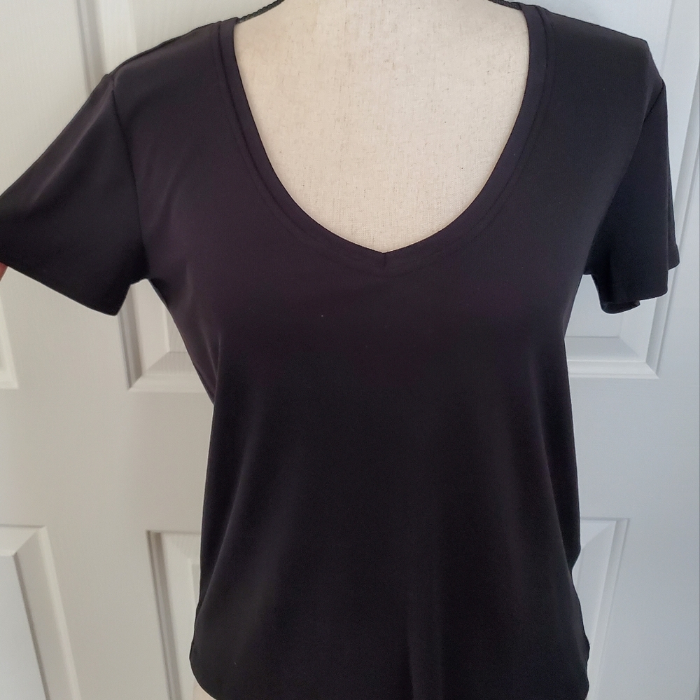 Saltwater Luxe Black V Neck Top Size X-Small